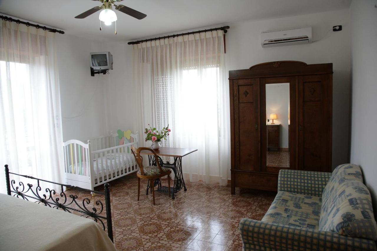 B&B La Porta Del Cilento Capaccio Eksteriør billede