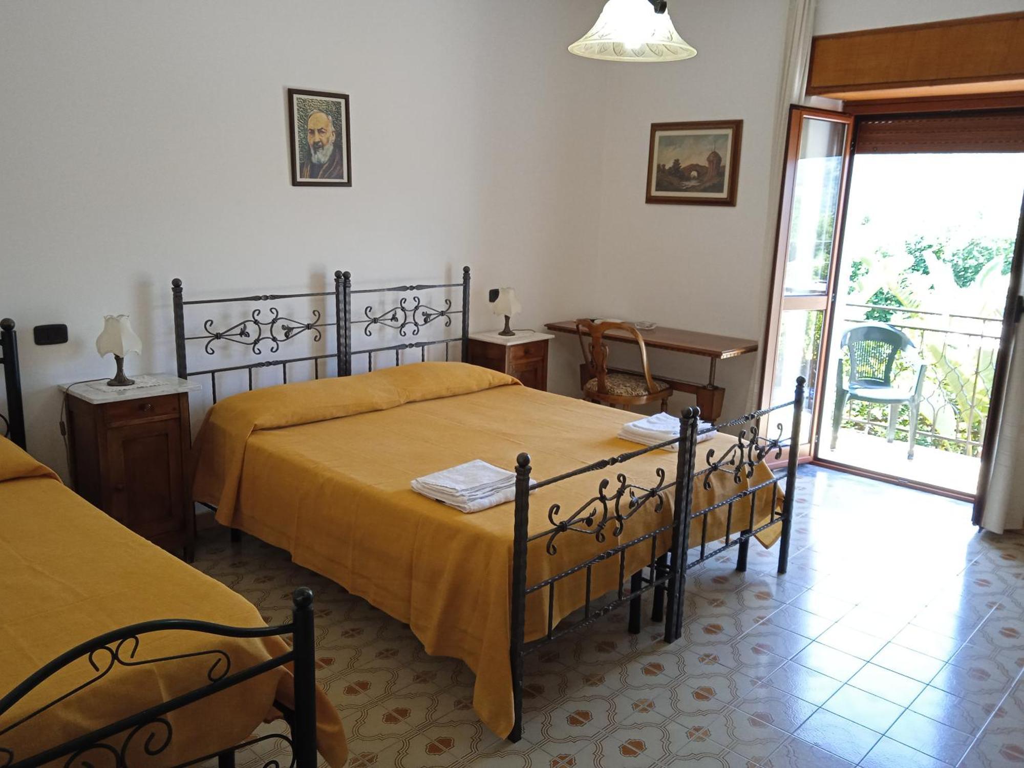 B&B La Porta Del Cilento Capaccio Eksteriør billede